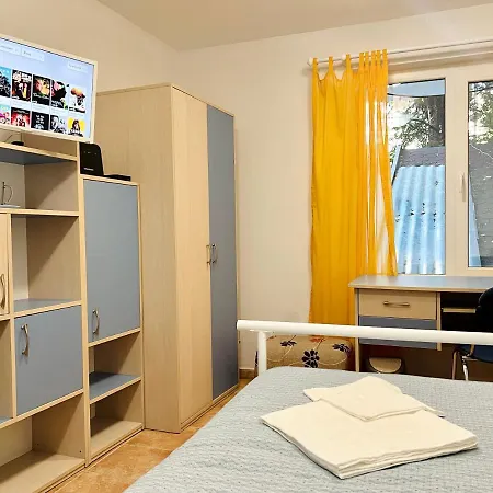 Apartment Comfy 100letov *